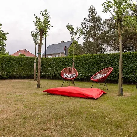 Family With Lovely Garden And Parking كنوك هايست